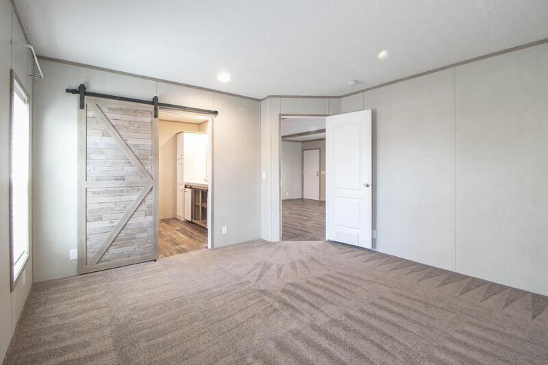 *** Located on a large lot close to post! *** property image