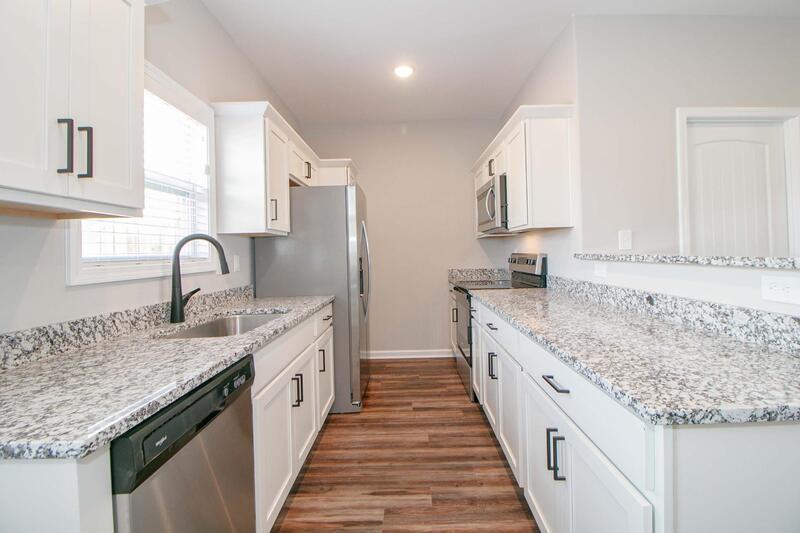 *** $500 DEPOSIT MOVE IN SPECIAL *** property image