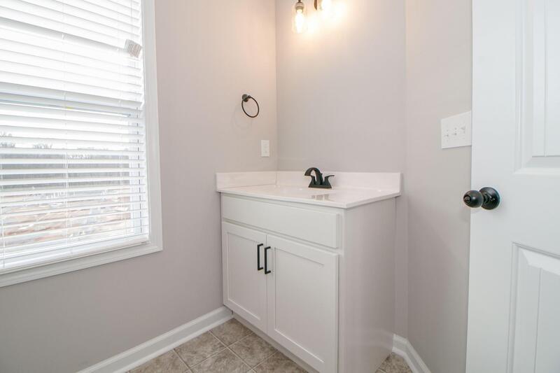 *** $500 DEPOSIT MOVE IN SPECIAL *** property image