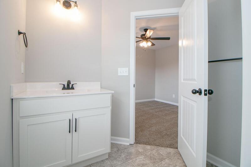 *** $500 DEPOSIT MOVE IN SPECIAL *** property image