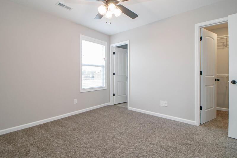 *** $500 DEPOSIT MOVE IN SPECIAL *** property image