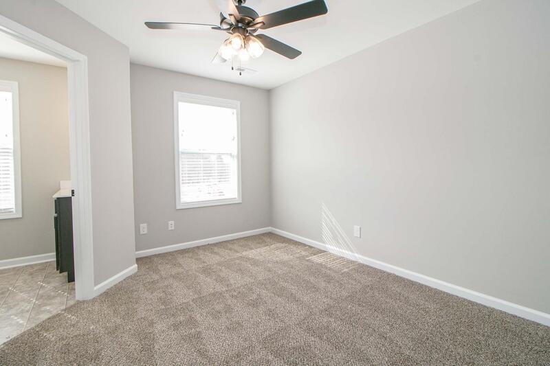*** $500 DEPOSIT MOVE IN SPECIAL *** property image
