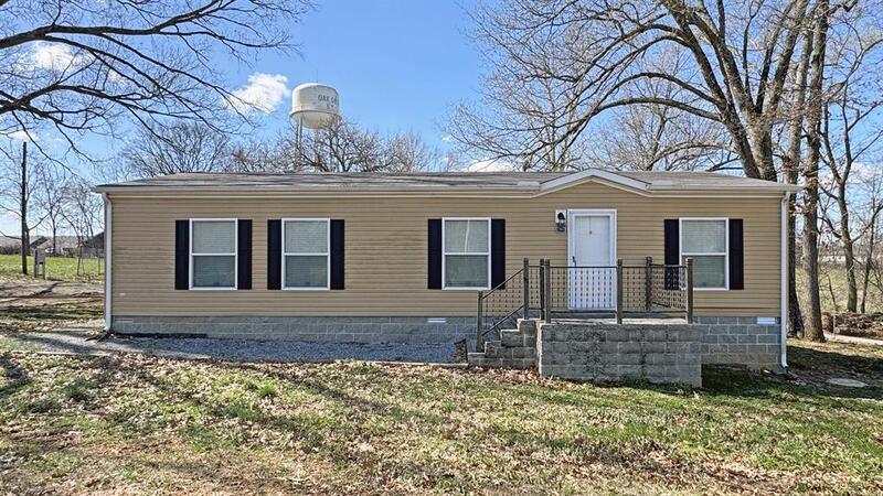 *** Located on a large lot close to post! *** property image