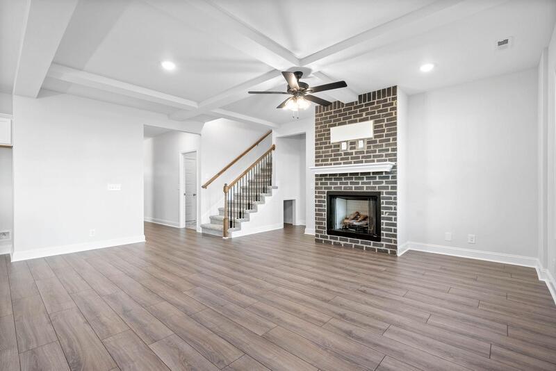 *** 1/2 DEPOSIT MOVE IN SPECIAL *** property image