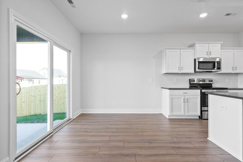 *** 1/2 DEPOSIT MOVE IN SPECIAL *** property image