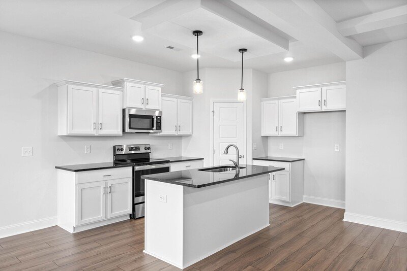 *** 1/2 DEPOSIT MOVE IN SPECIAL *** property image