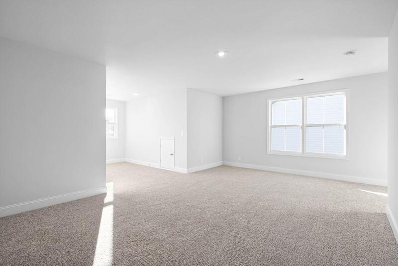 *** 1/2 DEPOSIT MOVE IN SPECIAL *** property image