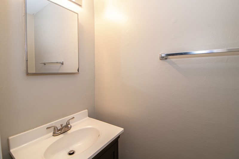 *** $500 DEPOSIT MOVE IN SPECIAL & 2 WKS FREE w/ 13 MO. LEASE *** property image