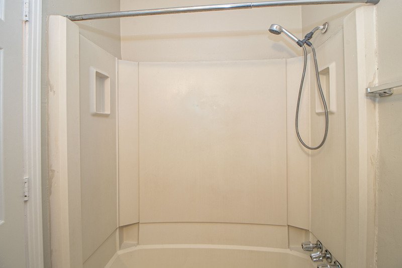 *** $500 DEPOSIT MOVE IN SPECIAL & 2 WKS FREE w/ 13 MO. LEASE *** property image