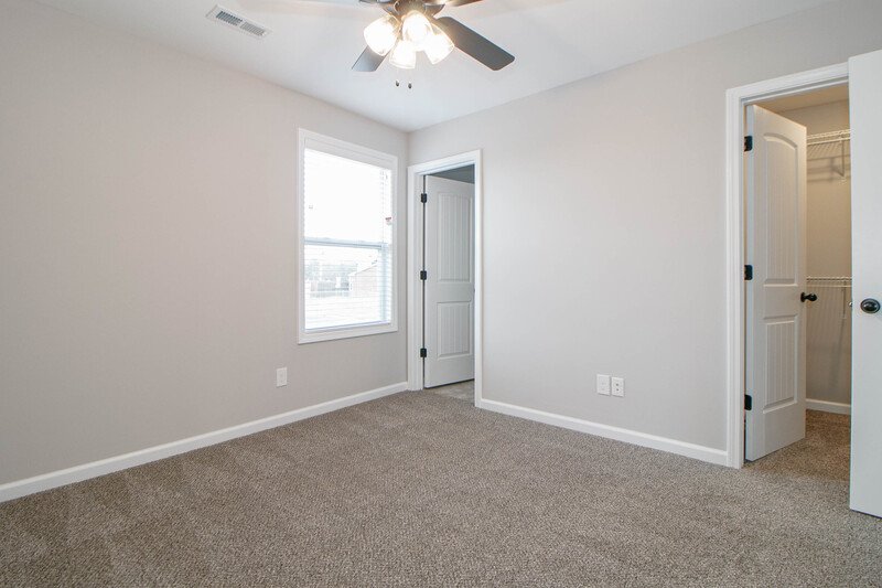 *** $500 DEPOSIT MOVE IN SPECIAL *** property image