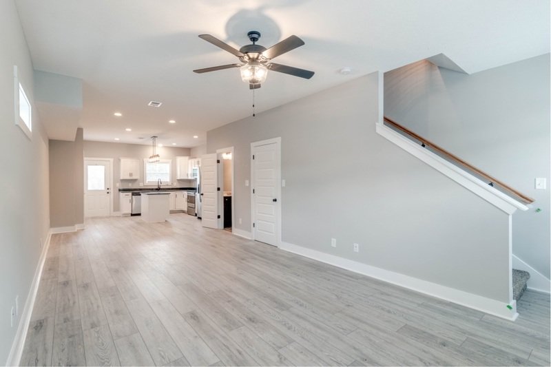 *** $500 DEPOSIT & 2 WKS FREE W/ 13 MO. LEASE MOVE IN SPECIAL *** property image