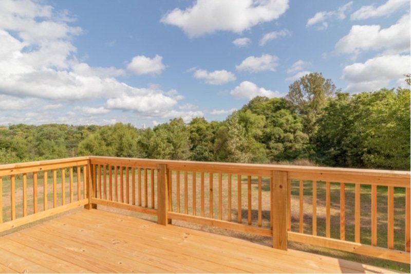 *** $500 DEPOSIT & 2 WKS FREE W/ 13 MO. LEASE MOVE IN SPECIAL *** property image