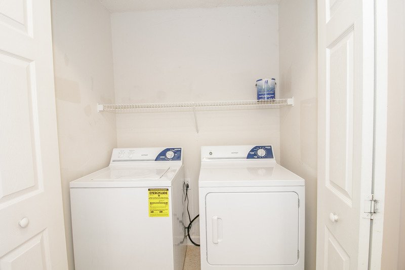 *** Located minutes to Wilma Rudolph & 101st Intersection! *** property image