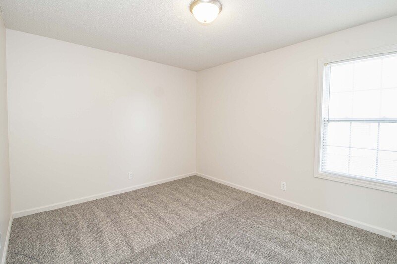 *** Located minutes to Wilma Rudolph & 101st Intersection! *** property image