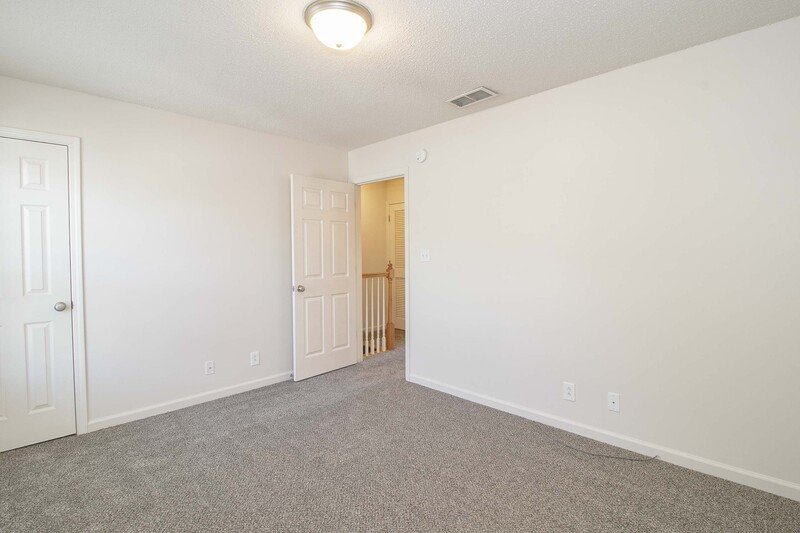 *** Located minutes to Wilma Rudolph & 101st Intersection! *** property image