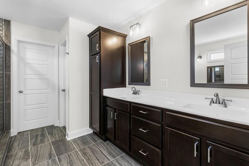 *** 1/2 DEPOSIT MOVE IN SPECIAL *** property image