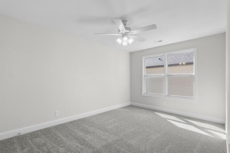 *** 1/2 DEPOSIT MOVE IN SPECIAL *** property image