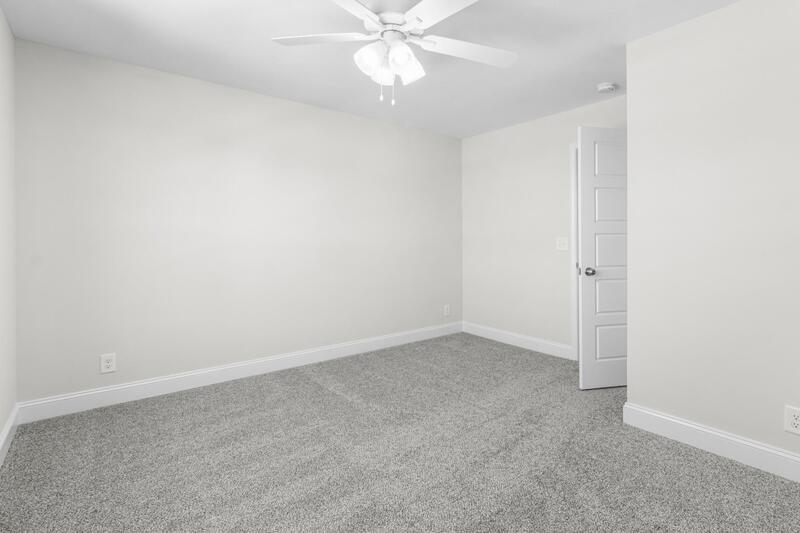 *** 1/2 DEPOSIT MOVE IN SPECIAL *** property image