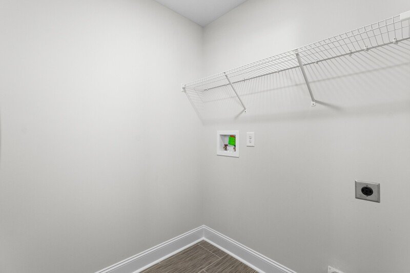 *** 1/2 DEPOSIT MOVE IN SPECIAL *** property image