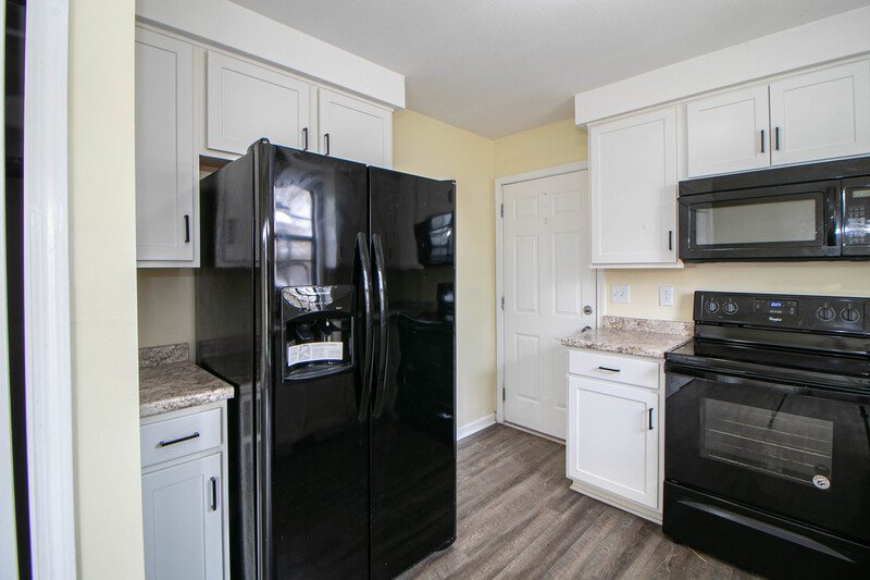 *** NO PETS PLEASE *** property image