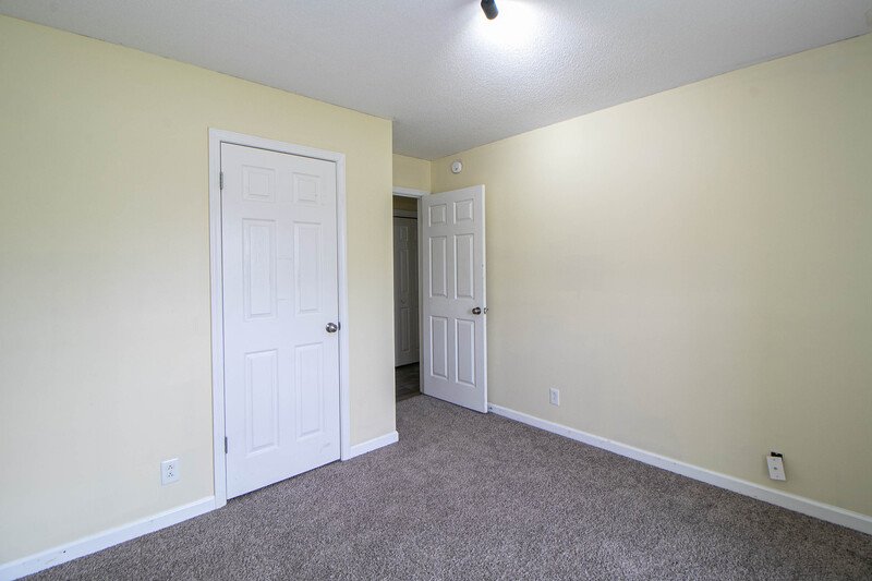 *** NO PETS PLEASE *** property image