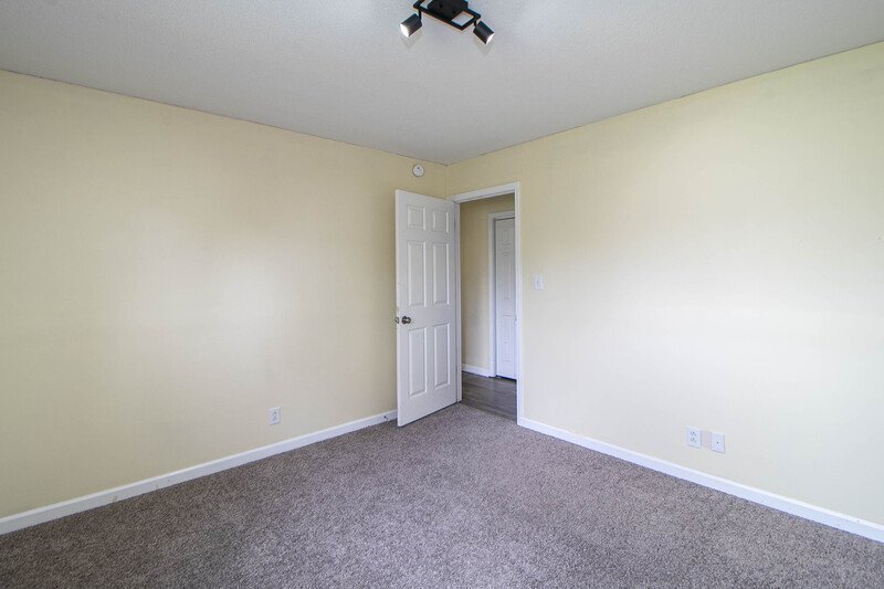 *** NO PETS PLEASE *** property image