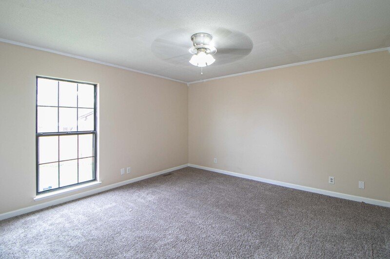 *** NO PETS PLEASE *** property image