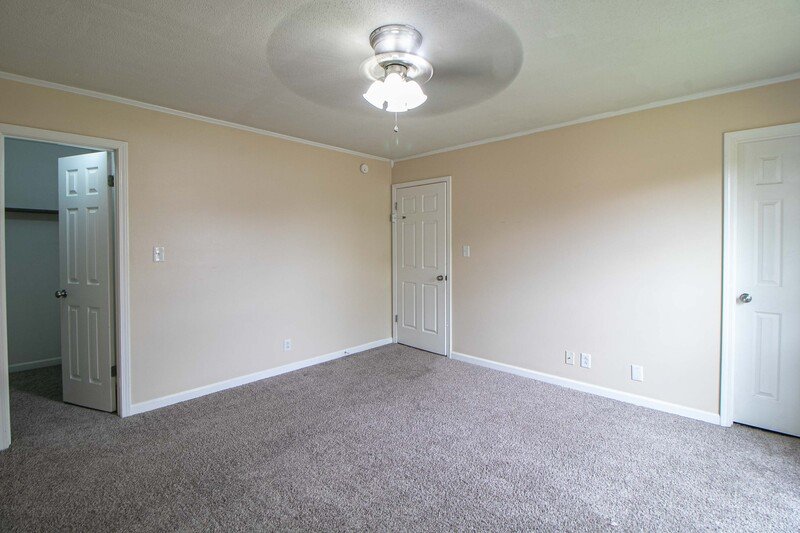 *** NO PETS PLEASE *** property image