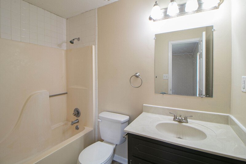 *** NO PETS PLEASE *** property image