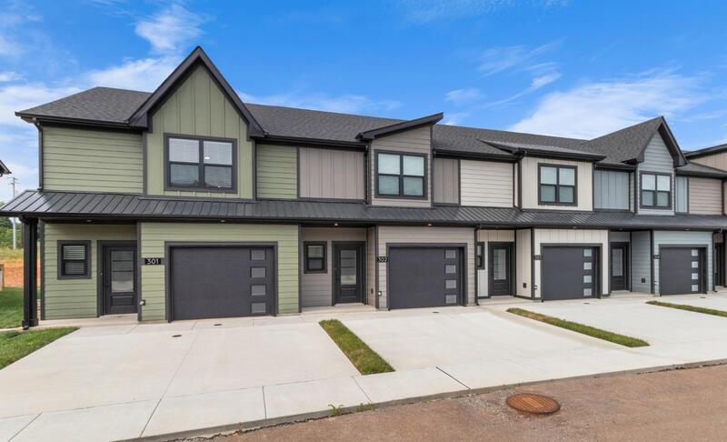 *** 1/2 DEPOSIT MOVE IN SPECIAL *** property image