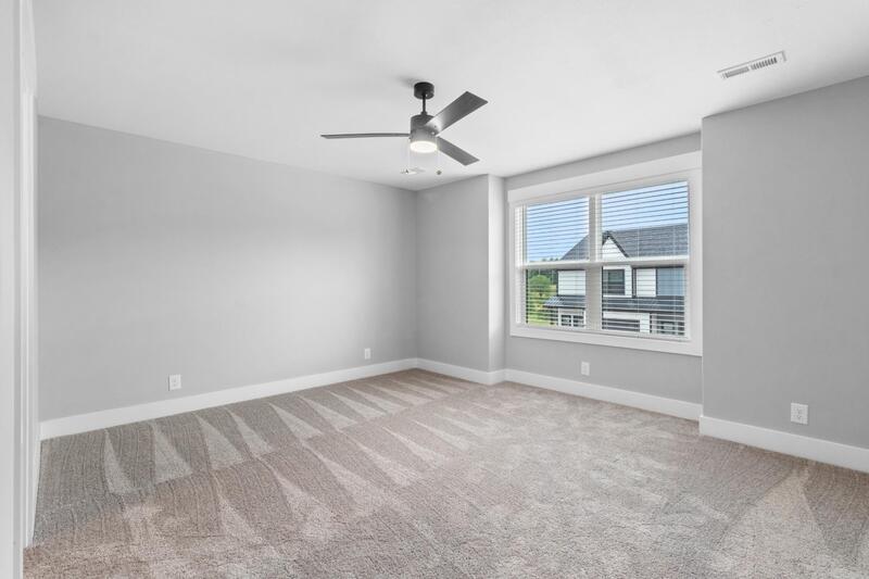 *** 1/2 DEPOSIT MOVE IN SPECIAL *** property image