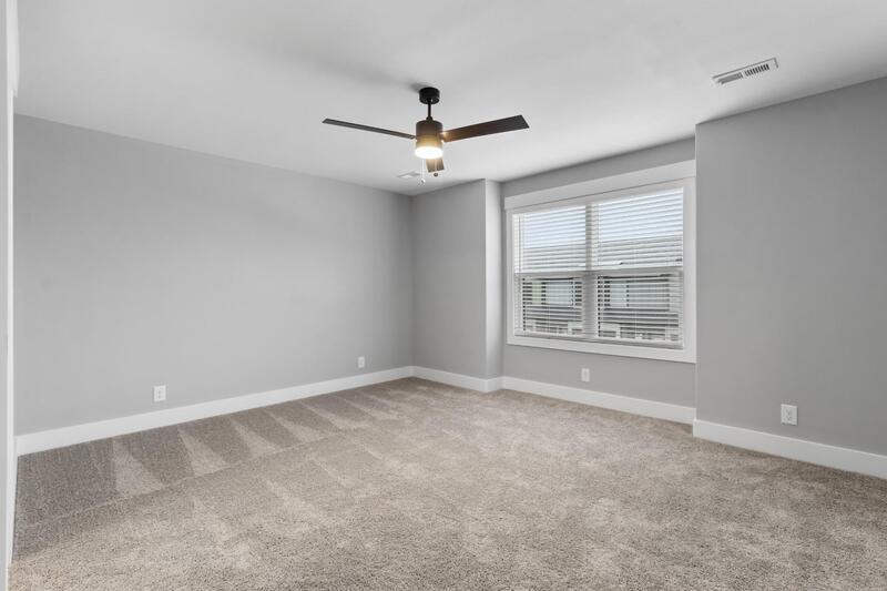 *** 1/2 DEPOSIT MOVE IN SPECIAL *** property image