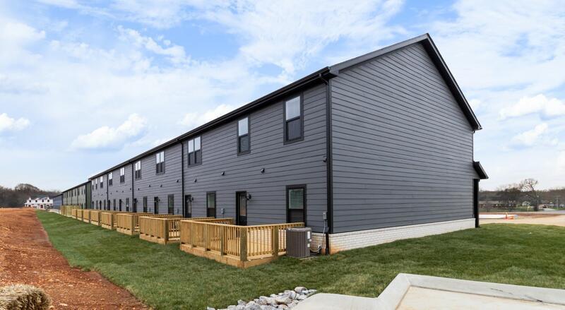 *** 1/2 DEPOSIT MOVE IN SPECIAL *** property image