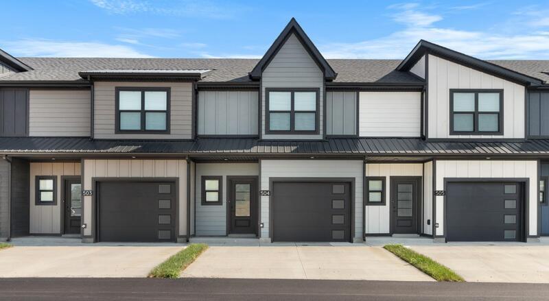 *** 1/2 DEPOSIT MOVE IN SPECIAL *** property image