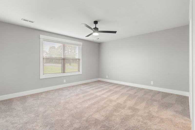 *** 1/2 DEPOSIT MOVE IN SPECIAL *** property image