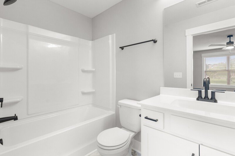 *** 1/2 DEPOSIT MOVE IN SPECIAL *** property image