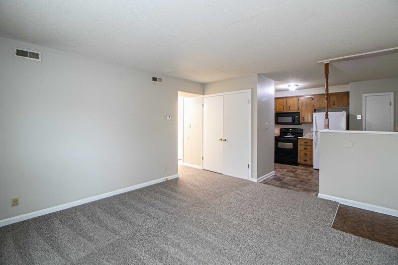 *** $500 DEPOSIT & 2 WKS FREE w/ 13 MO. LEASE MOVE IN SPECIAL *** property image