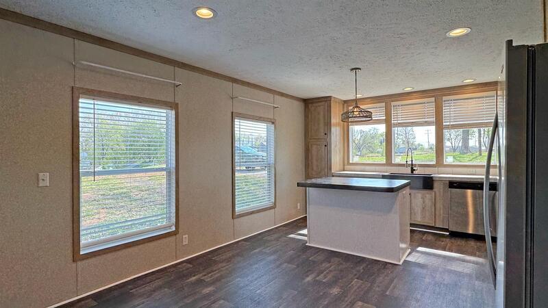 *** Located on a large lot close to post! *** property image