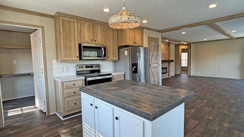 *** Located on a large lot close to post! *** property image