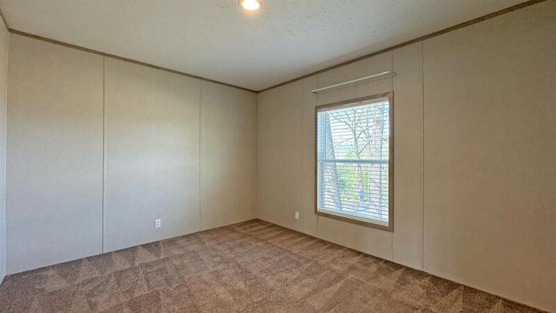 *** Located on a large lot close to post! *** property image