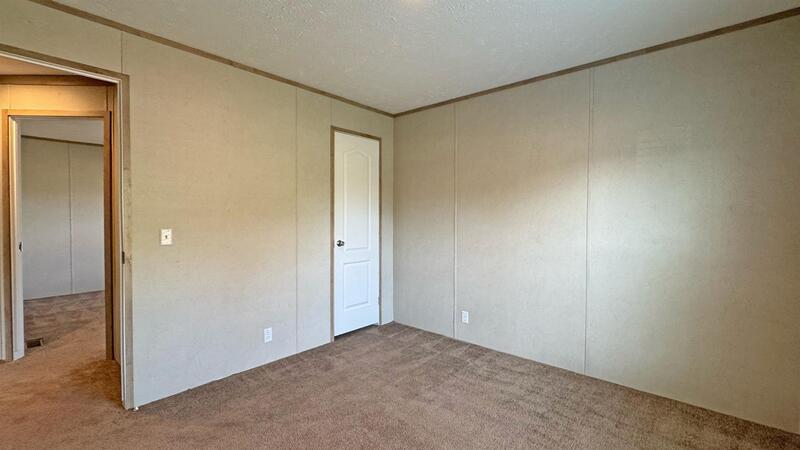 *** Located on a large lot close to post! *** property image