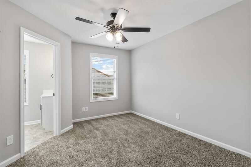 *** $500 DEPOSIT MOVE IN SPECIAL *** property image