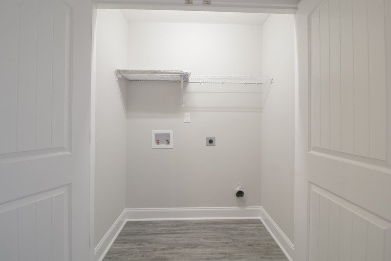 *** 1/2 DEPOSIT MOVE IN SPECIAL *** property image