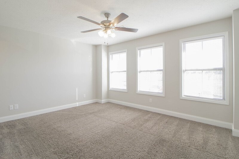 *** 1/2 DEPOSIT MOVE IN SPECIAL *** property image