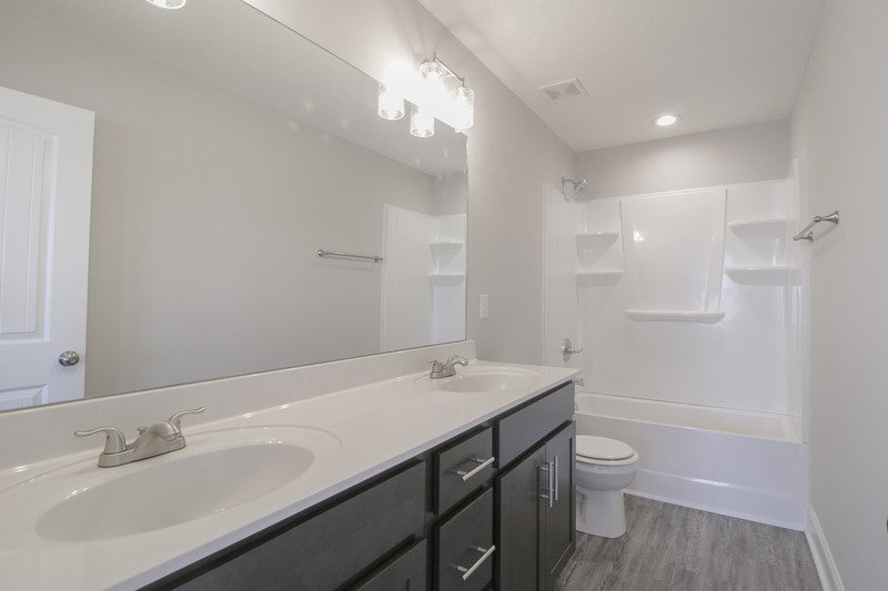 *** 1/2 DEPOSIT MOVE IN SPECIAL *** property image