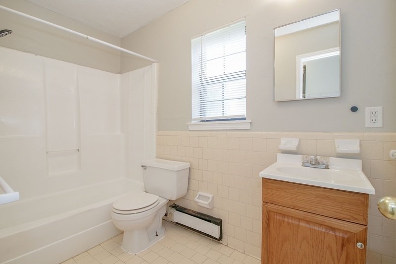 404 -18 Thompsonville Lane property image