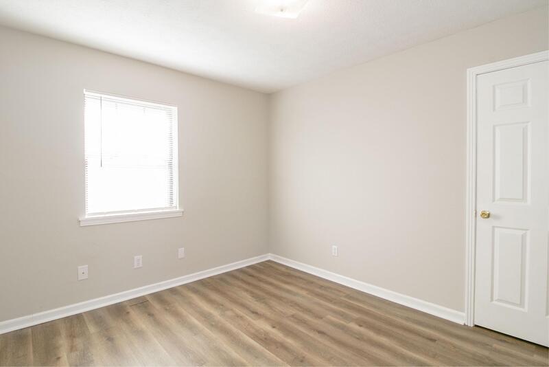 404 -18 Thompsonville Lane property image
