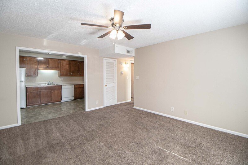 *** 1/2 DEPOSIT MOVE IN SPECIAL *** property image