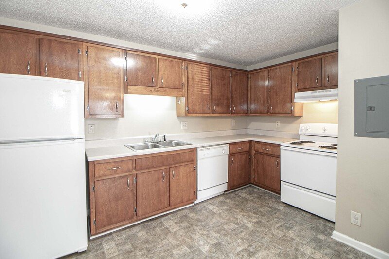 *** 1/2 DEPOSIT MOVE IN SPECIAL *** property image