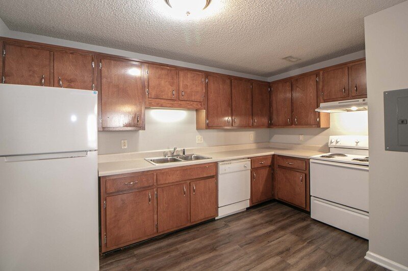 *** 1/2 DEPOSIT MOVE IN SPECIAL *** property image